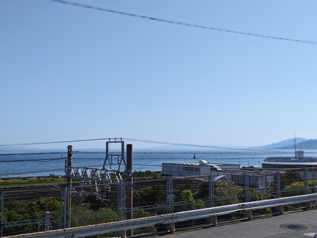 054057257-2.jpg