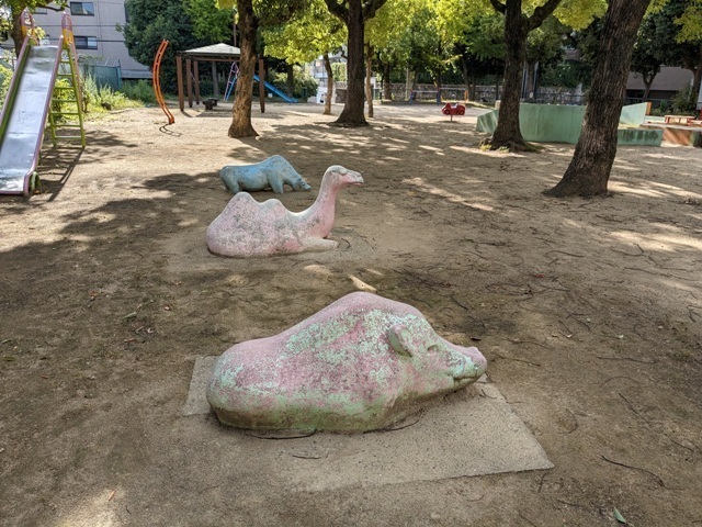 055038983-2.jpg