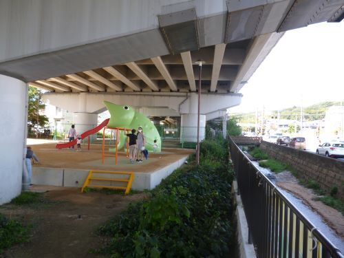 P1000708-2.JPG